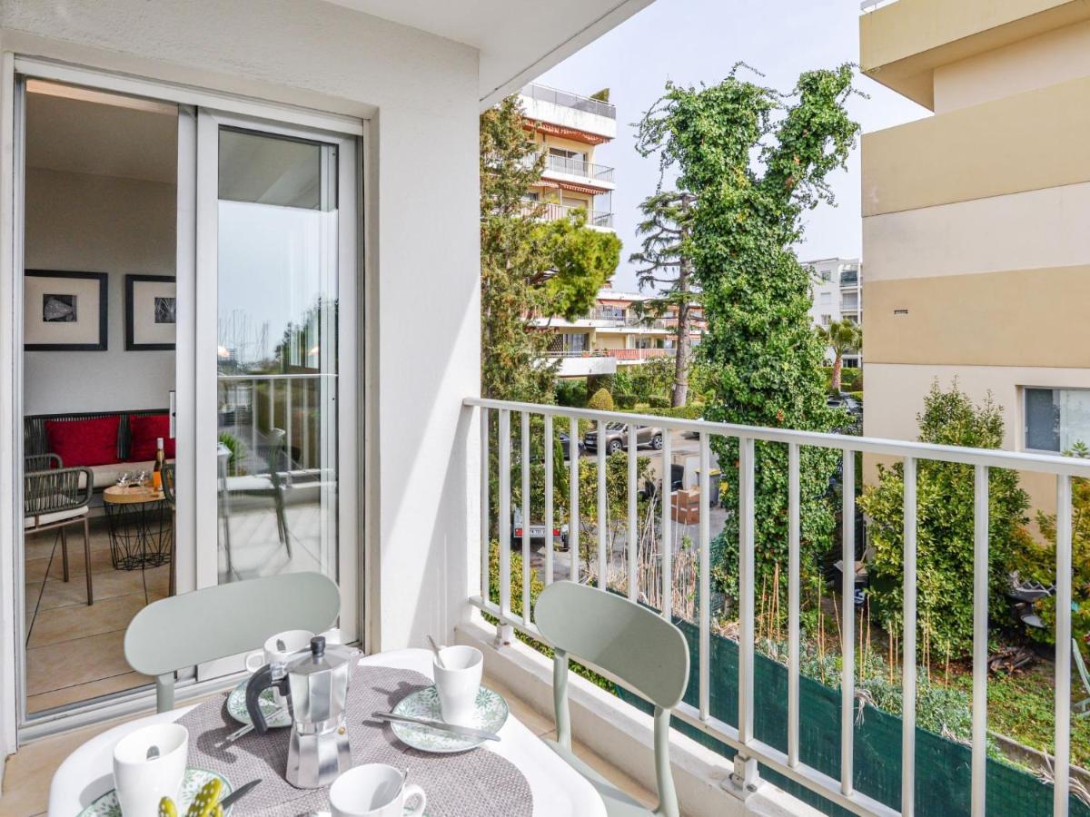 Apartment Dolce Vita By Interhome Сен-Лоран-дю-Вар Екстериор снимка