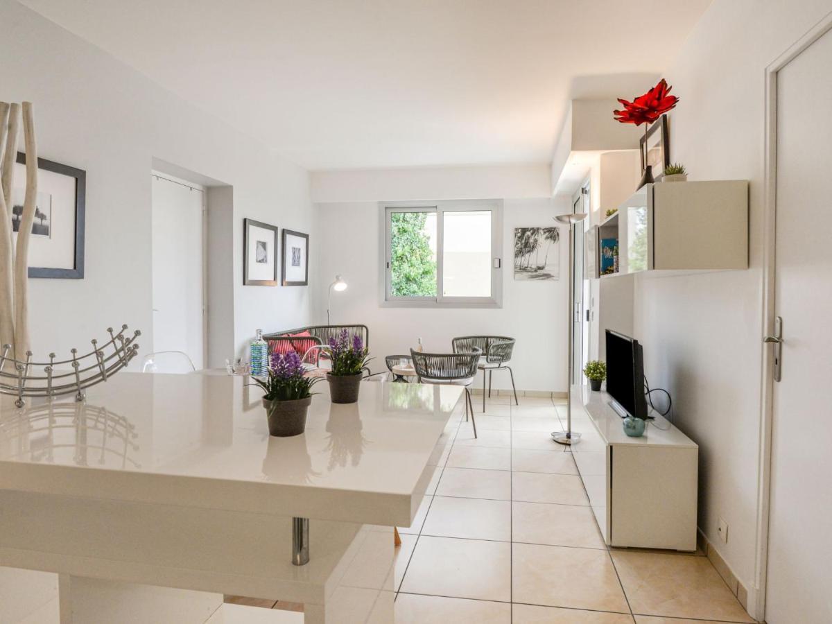 Apartment Dolce Vita By Interhome Сен-Лоран-дю-Вар Екстериор снимка